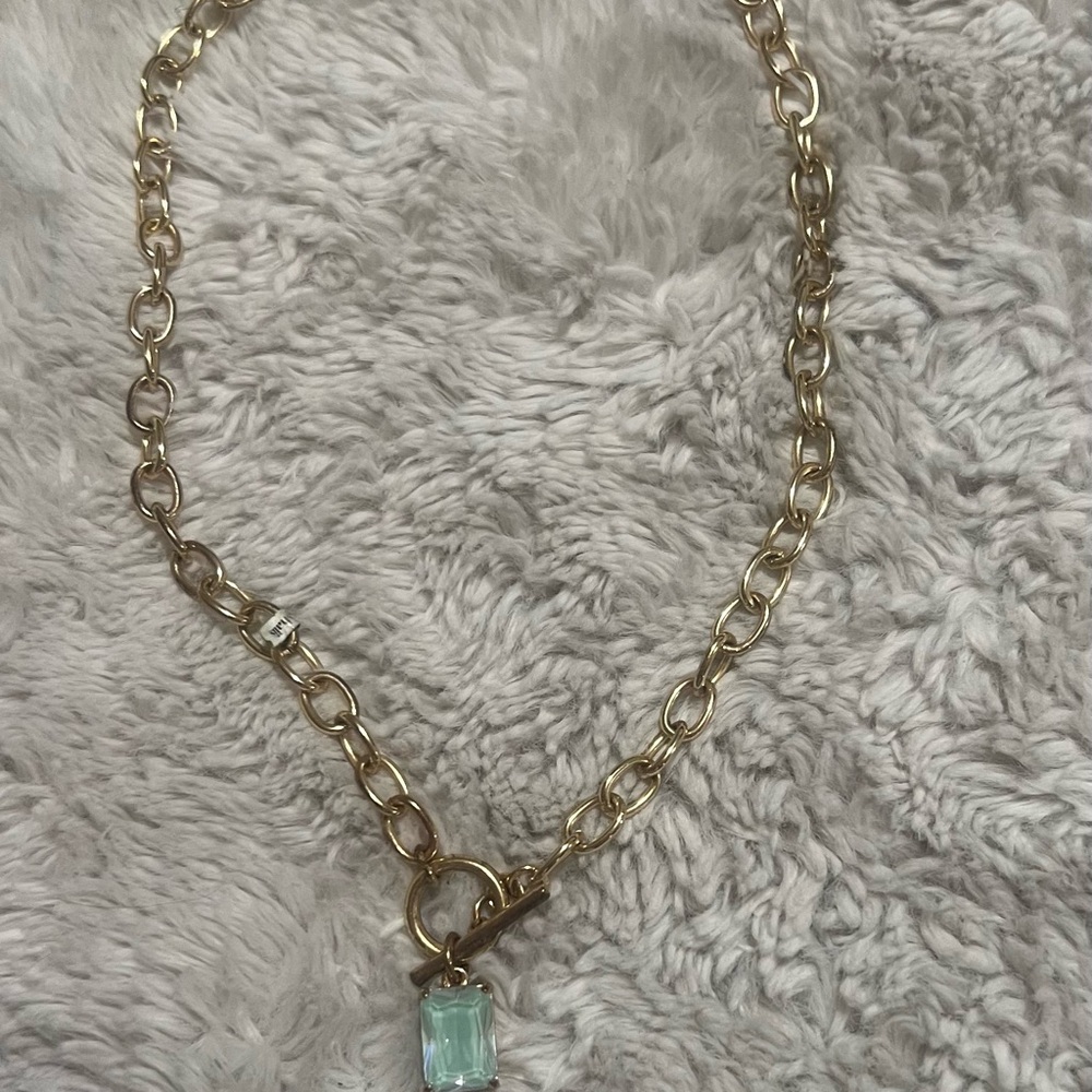 Elegant Gold Chain Necklace